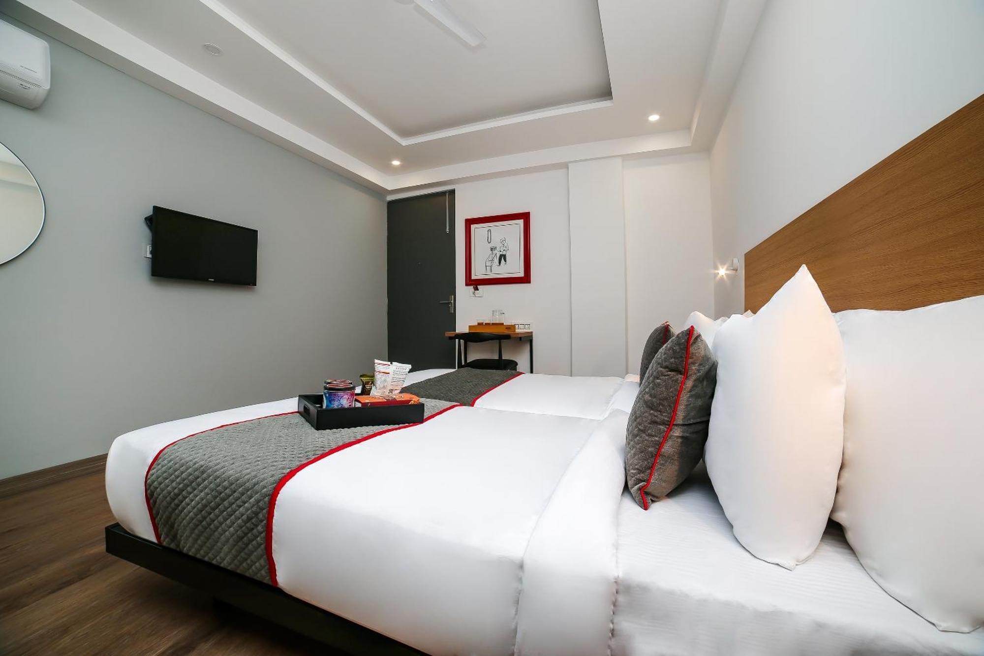 Townhouse Sohna Road 2 Hotel Gurgaon Exterior foto