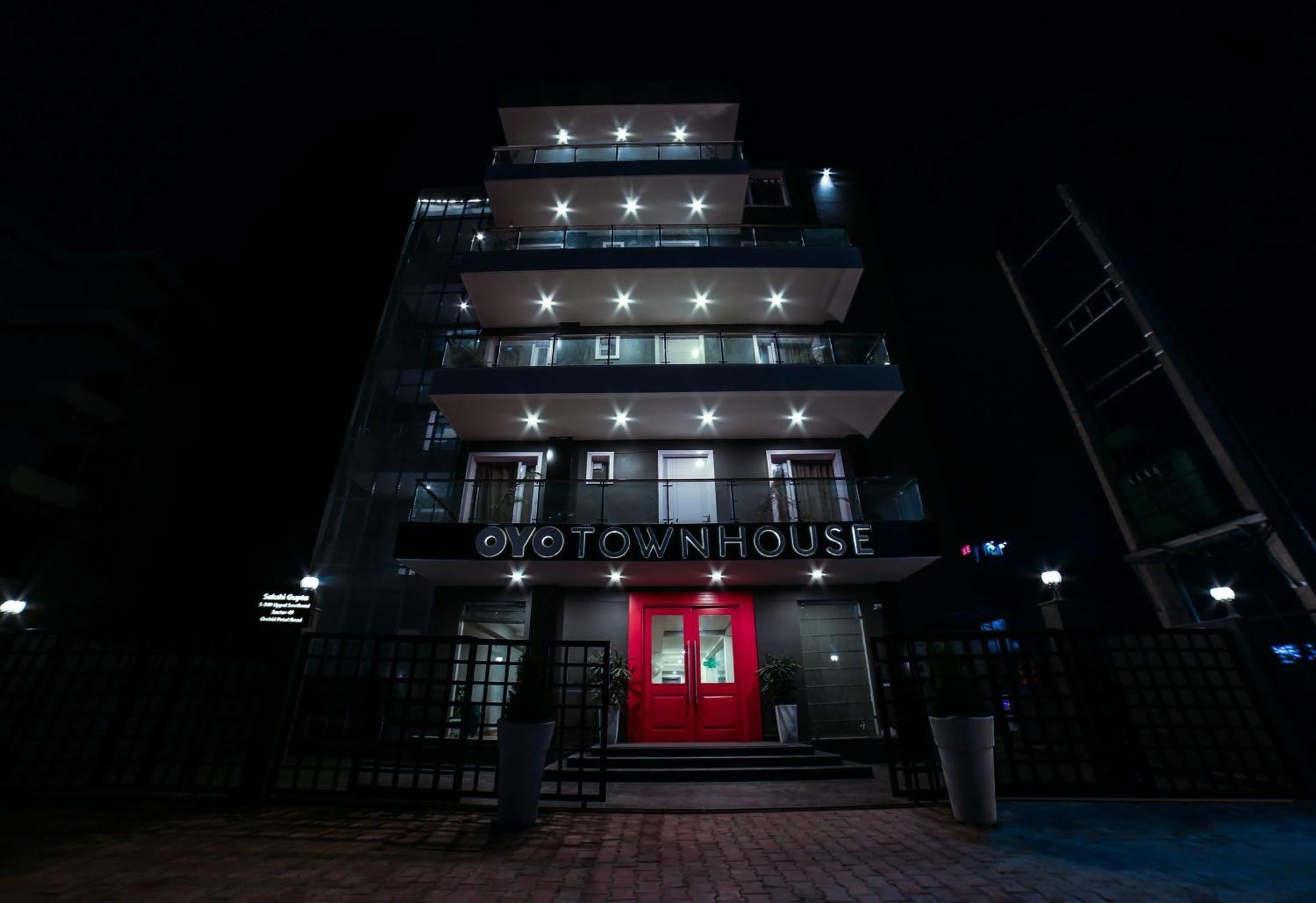 Townhouse Sohna Road 2 Hotel Gurgaon Exterior foto